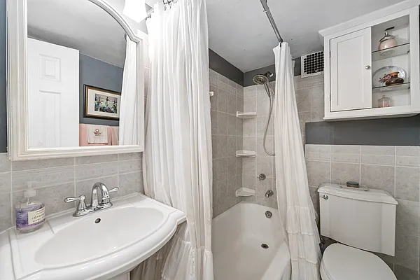 Sold by Corcoran | media 16