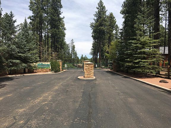 2nd image of 8869 E Country Club Dr