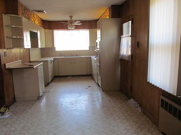 Eat in Kitchen