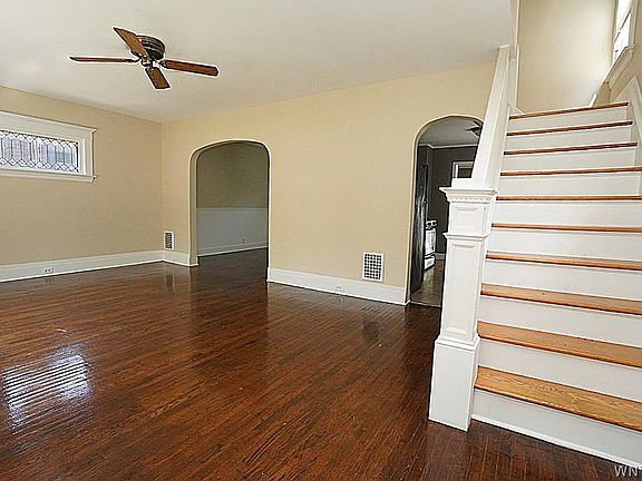5th image of 89 Tremaine Ave