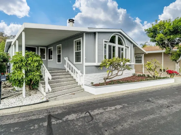 3472 Don Lorenzo Dr, Carlsbad, CA 92010