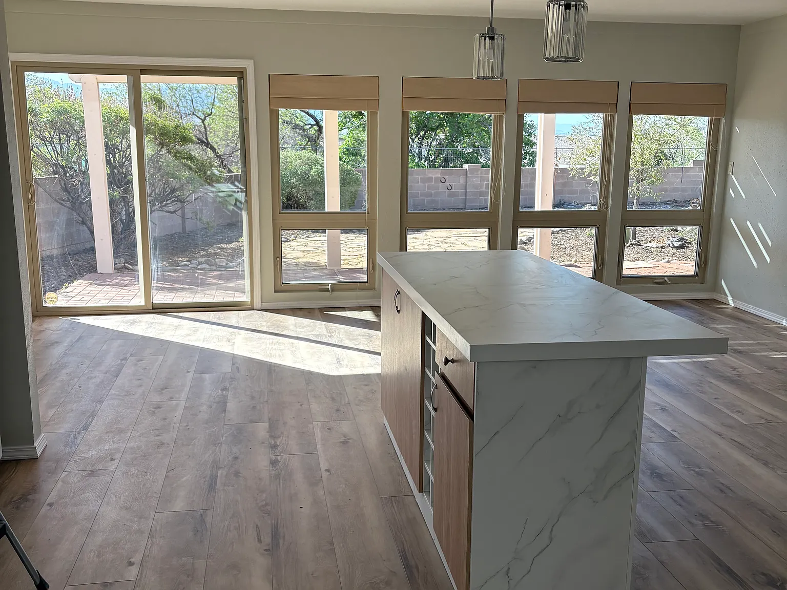 4 bed, 1772 sqft, $2,100 — Photo 2