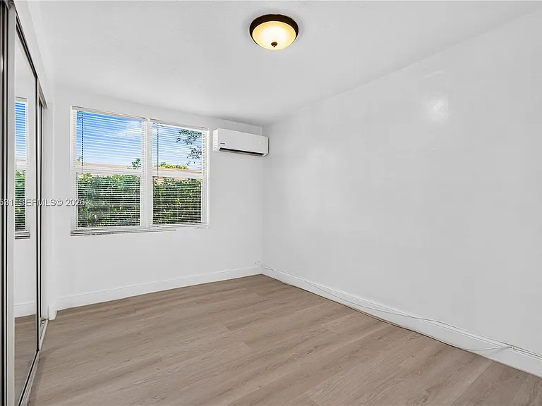 5800 Taylor St #1 — Photo 16
