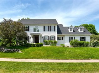 10336 Normandy Crst, Eden Prairie, MN 55347