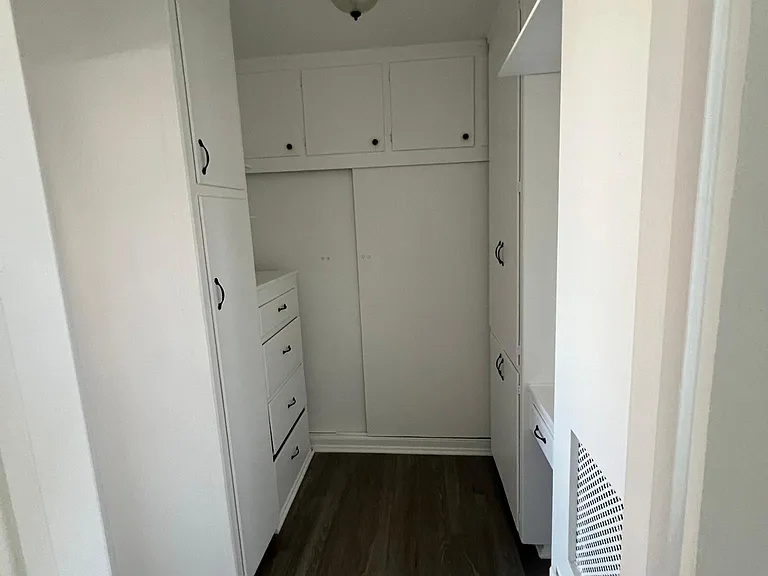 1612 S Gladys Ave #H — Photo 8