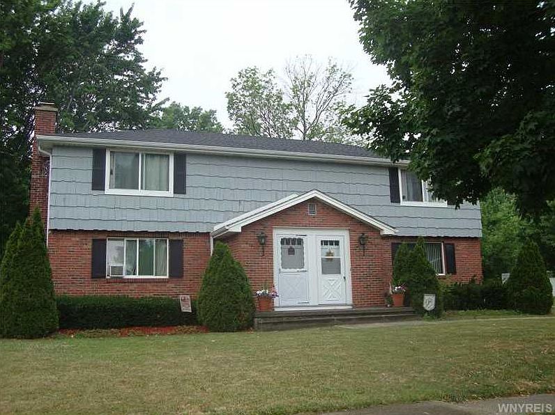 1st image of 5906 McKinley Pkwy