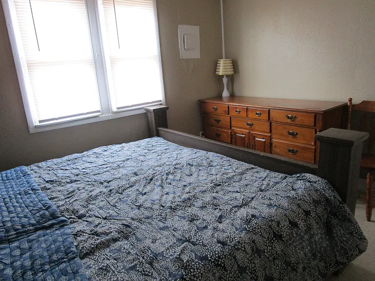 607 W Wilson St #2 — Photo 5