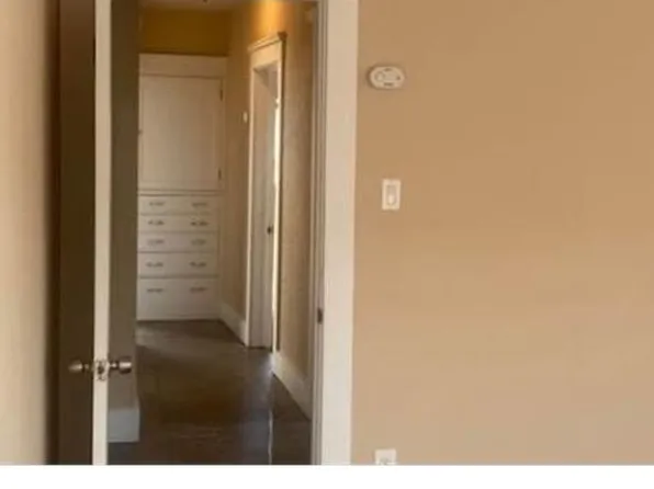 1719 1/4 W 48th St, Los Angeles, CA 90062