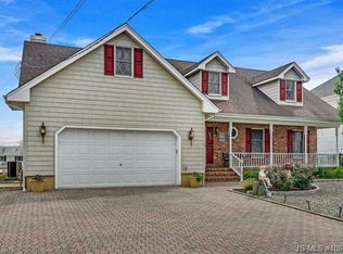 824 Forepeak Dr, Forked River, NJ 08731
