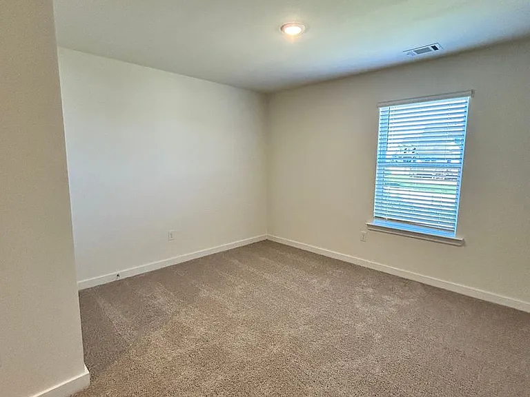 3753 Hawks Creek Dr — Photo 11
