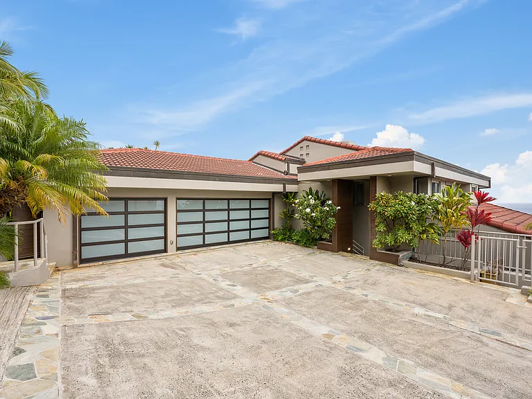 691 Kaulana Pl — Photo 9