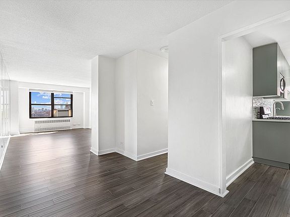 5th image of 264 Broadway Unit B1908