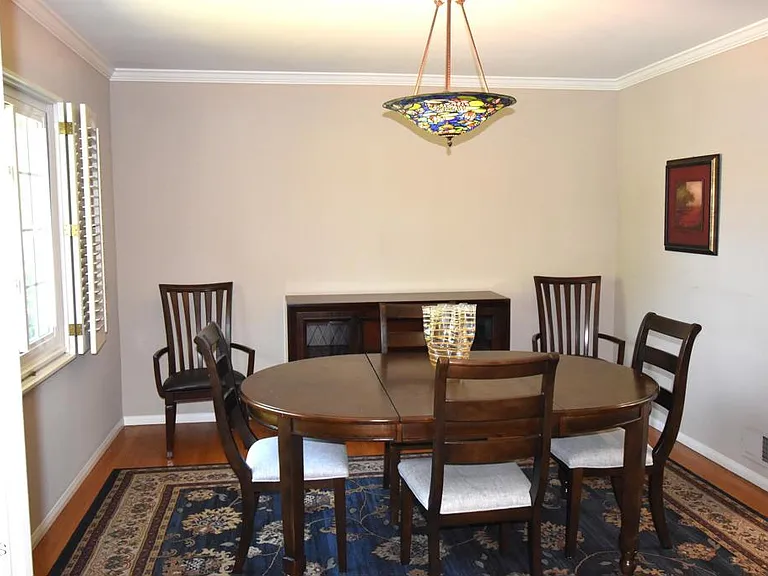 841 W Roses Rd — Photo 8