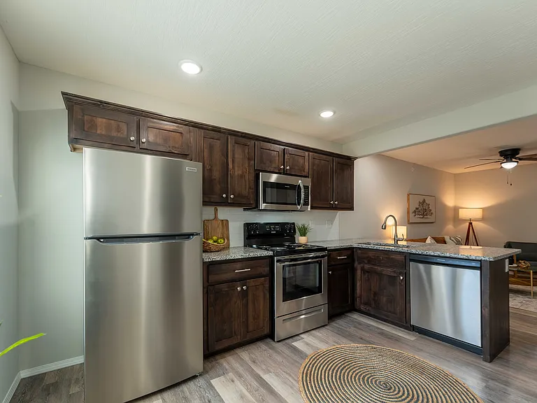 Oakwood Heights Townhomes — Photo 51
