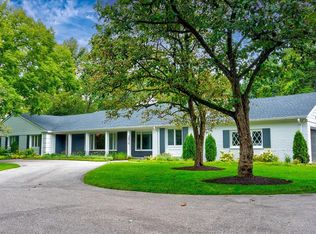 2830 Hoffman Ln, Riverwoods, IL 60015