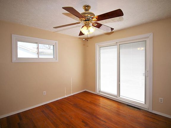 4th image of 2800 Lyman Dr
