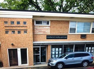 526 Devon Ave, Park Ridge, IL 60068