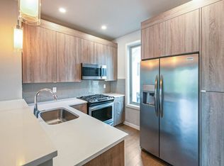 953 N Skidmore St, Portland, OR 97217