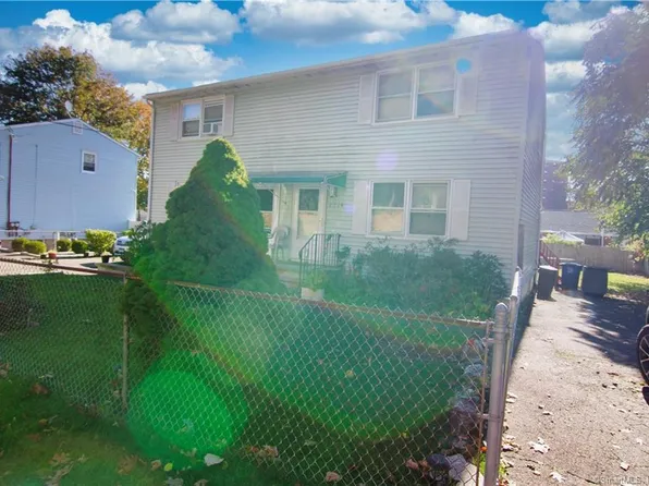 171 Sunshine Circle, Bridgeport, CT 06606