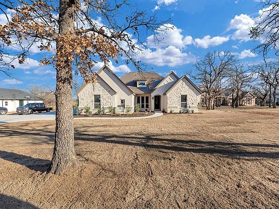 2nd image of 101 Sugartree Cir