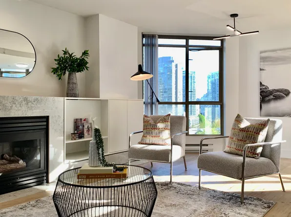 867 Hamilton St #1003, Vancouver, BC V6B 6B7