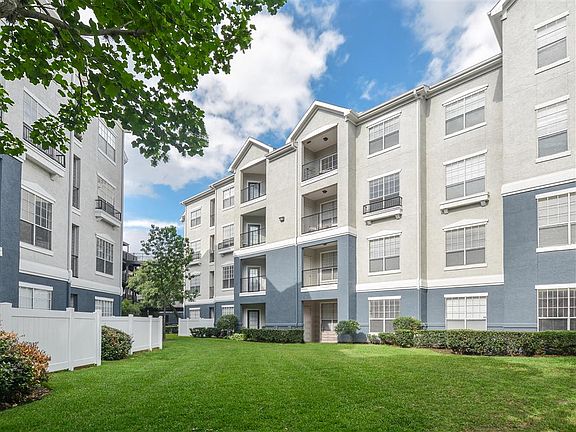 Beautifully Kept Grounds