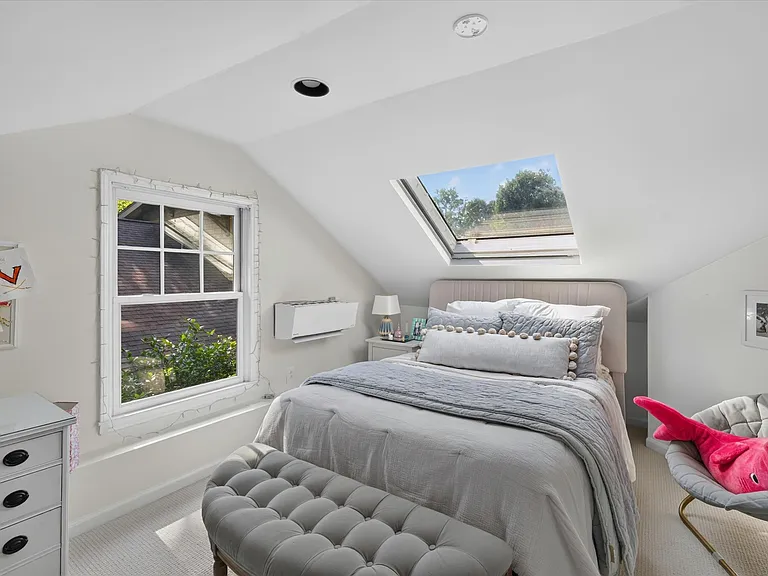 2038 Dartmouth Pl — Photo 13