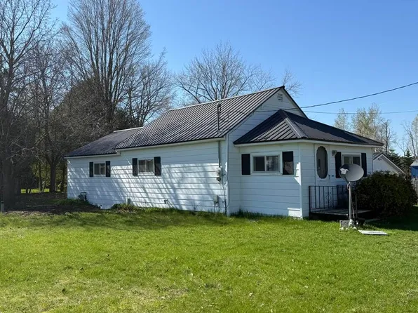 19789 30th Ave, Barryton, MI 49305