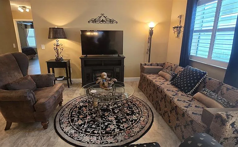 1846 Kane Pl — Photo 11