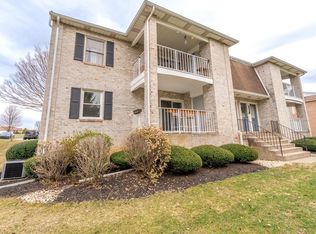 2610 Rolling Green Dr, Macungie, PA 18062