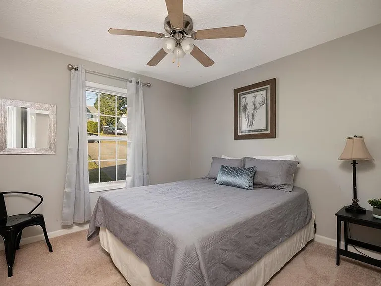 Donna Dr — Photo 3