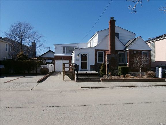 2nd image of 111 Garden City Ave