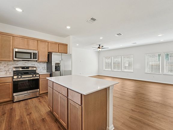 14-web-or-mls-Bay Breeze Dr-S1402-014