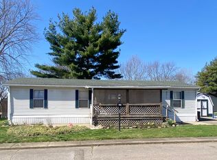 303 Ridgeview Dr, Circleville, OH 43113