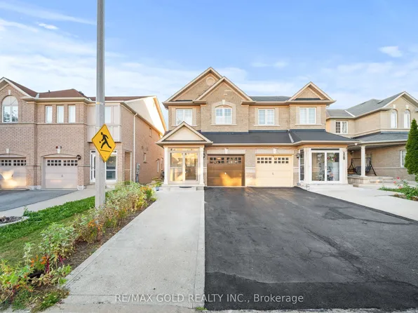 107 Crystalview Cres, Brampton, ON L6P 2S2