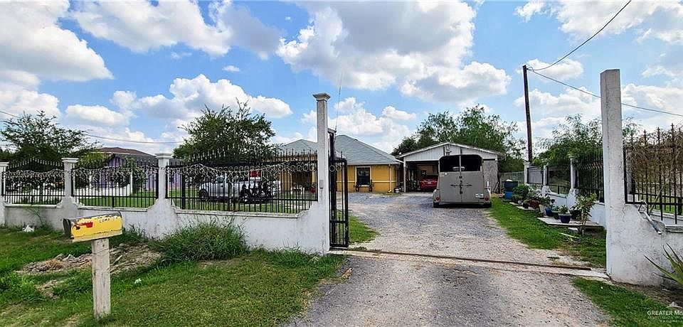 1st image of 3806 E Loma Dr