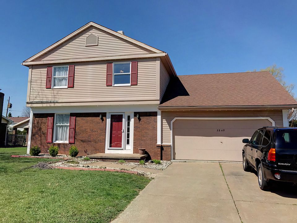 1st image of 3245 Beachwood Dr