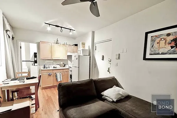 Rented by Bond New York | media 1