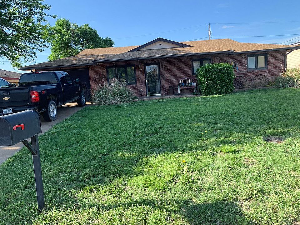 1st image of 2435 Diane Dr