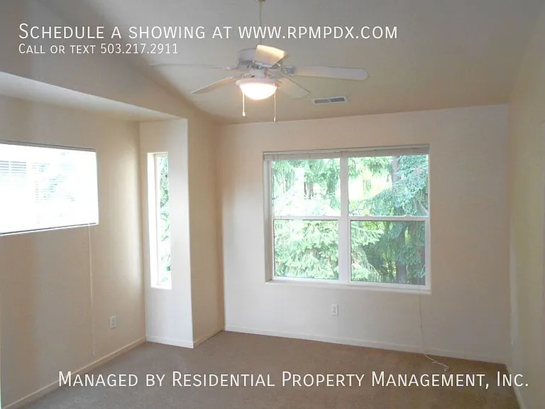 2095 NE Sheffield Ave — Photo 13
