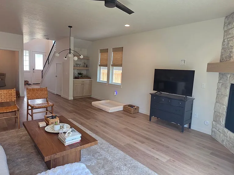 9647 W Kate Dr — Photo 4