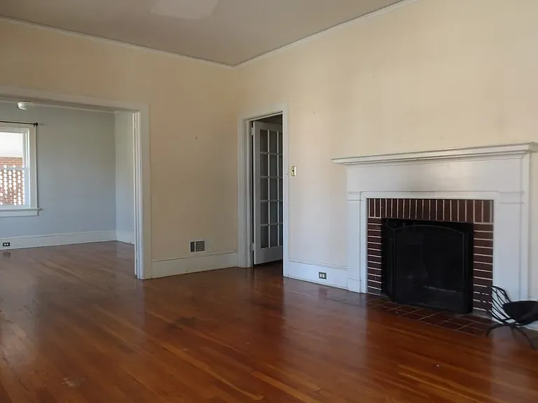 807 Holloway Ave — Photo 15