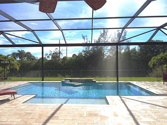 2nd image of 2940 Fairways Dr #2940