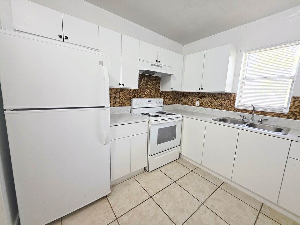 1st image of 4160 NW 21st St APT D124