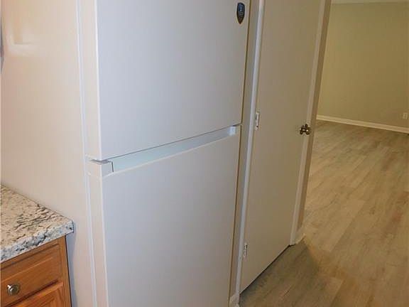 4th image of 334 Blackwood Ave #3