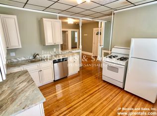 44 Parkton Rd FLOOR 2, Jamaica Plain, MA 02130