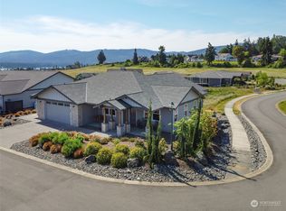 30 Water View Dr, Sequim, WA 98382