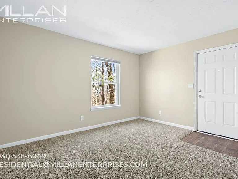 Valley View Apartments — Photo 11