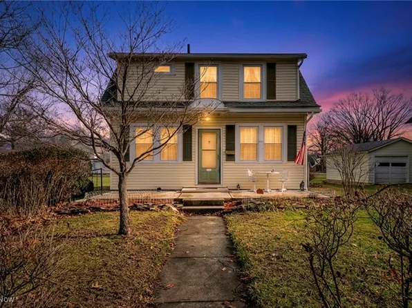 222 Union St, Wellington, OH 44090