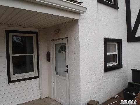 1st image of 565 E Pine St